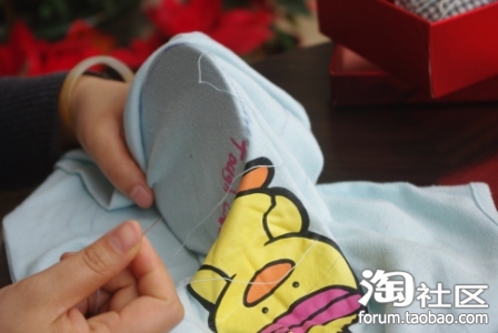 舊衣服變身實(shí)用收納盒