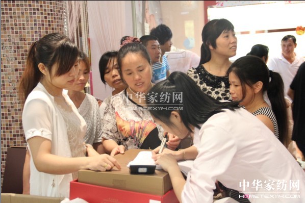 南方寢飾：兩場內購會成交破百萬