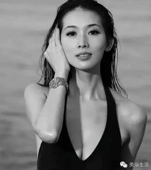 美浴生活：林志玲胸圍86.36cm，得穿多大號的浴袍啊！