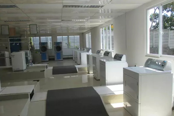 孫瑞哲率團考察印尼當地企業，展望國際合作共贏之路